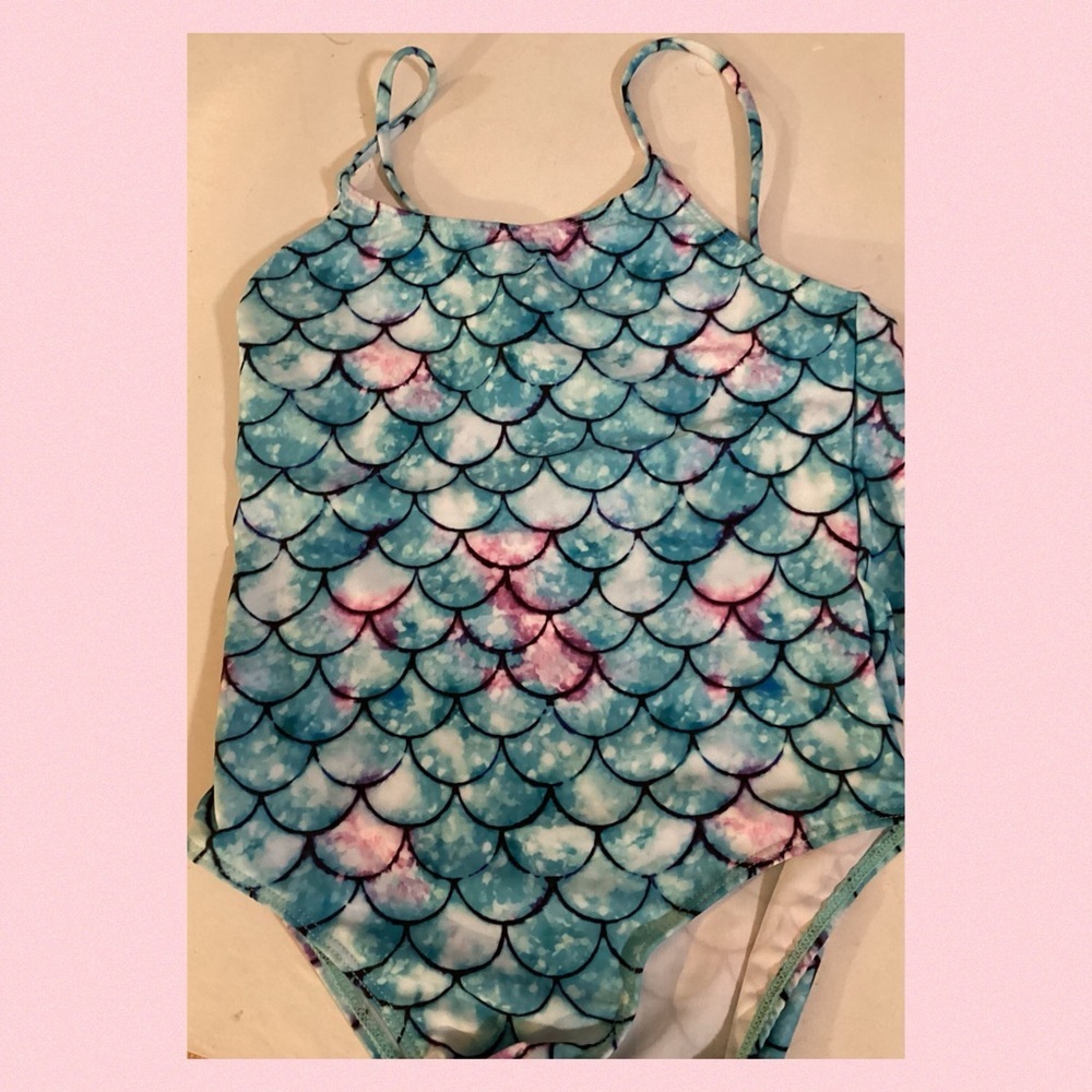 Little girl, mermaid style, one piece swimsuit. 10